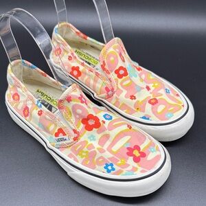 Vans Ladies Groovy Floral Slip-On Sneakers Sz 6